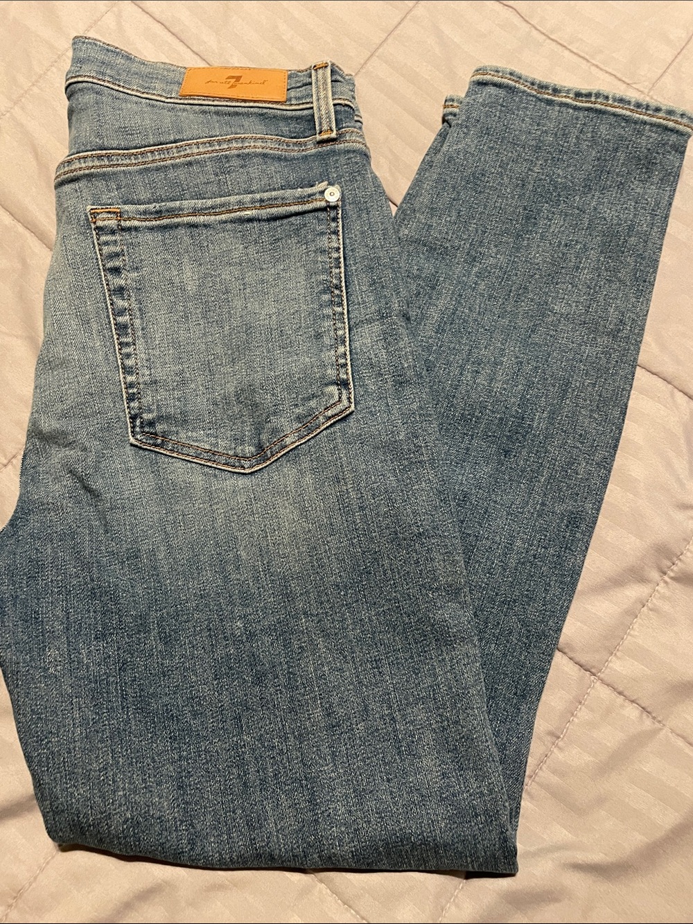 Classic Light Blue Women's Jeans - Timeless Straight skinny Fit